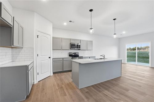 20533 Millview Rd, Spring Hill, KS, 66083 | Card Image