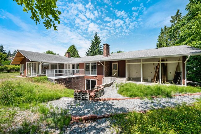 21764 124 Ave, House other with 5 bedrooms, 4 bathrooms and 6 parking in Maple Ridge BC | Image 35