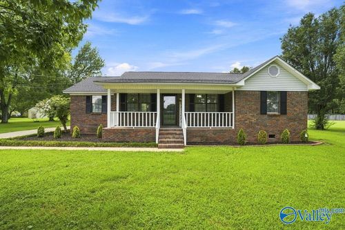 14915 Blackburn Rd, Athens, AL, 35611-7419 | Card Image