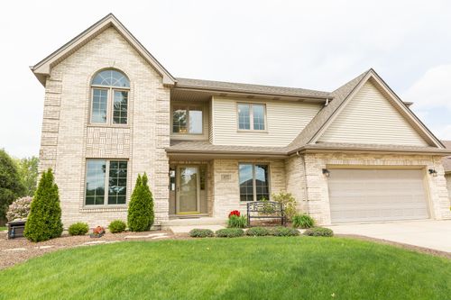 671 Sojourn Rd, New Lenox, IL, 60451-2396 | Card Image