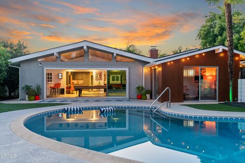 7820 Ampere Ave, North Hollywood, CA, 91605-1853 | Card Image