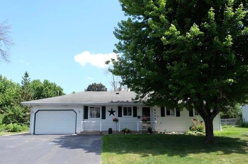 8429 Columbus Ave S, Bloomington, MN, 55420-2457 | Card Image