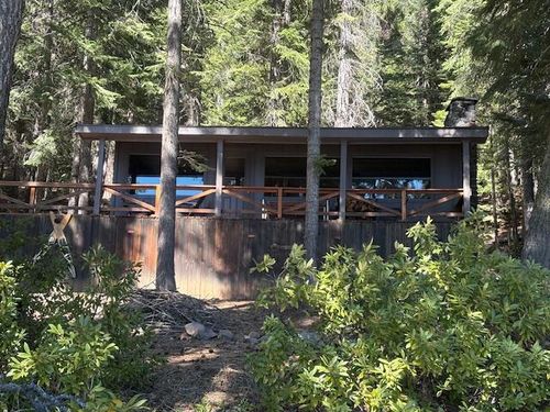 24176 Crescent Lake Road, Crescent Lake, OR, 97733 | Card Image