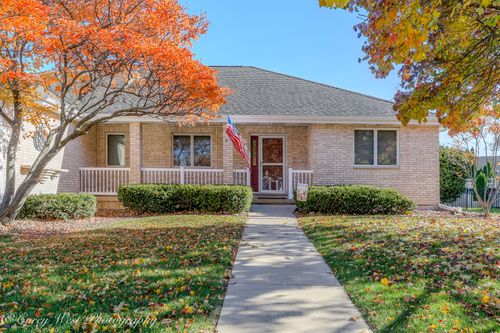 1208 Foxpointe Dr, Sycamore, IL, 60178-3223 | Card Image