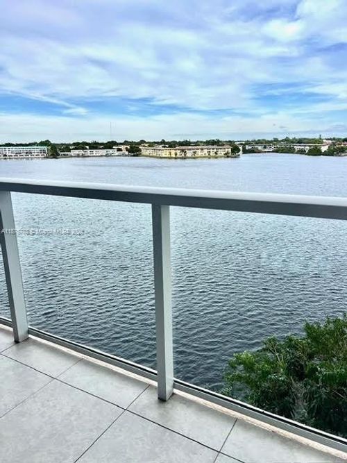 apt-502w-1301 Ne Miami Gardens Dr, Miami, FL, 33179-4759 | Card Image