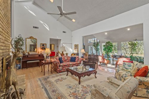 5207 Northmoor Dr, Dallas, TX, 75229-3035 | Card Image