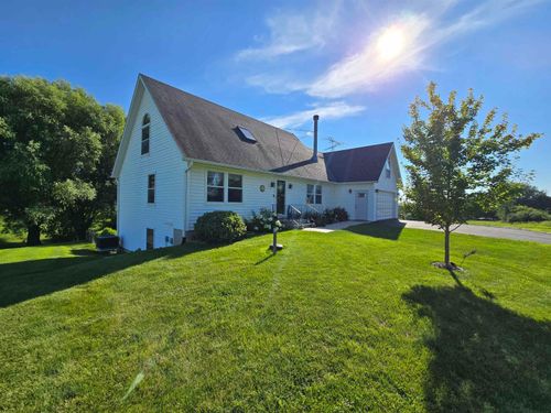 11a23-11A24 Bunker Ln, APPLE RIVER, IL, 61001-9577 | Card Image