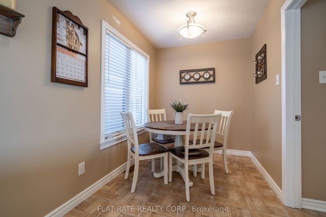 10 Hillview Dr, House other with 5 bedrooms, 3 bathrooms and 4 parking in Bobcaygeon ON | Image 10