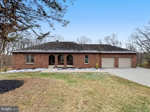 1903 Woodland Rd, YORK, PA, 17403-4745 | Card Image