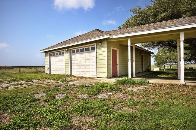 9522 County Road 1178, House other with 4 bedrooms, 4 bathrooms and null parking in Taft TX | Image 7
