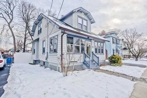 53 Warren St, West Springfield, MA, 01089-2728 | Card Image