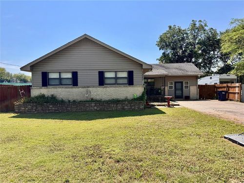 1227 Van Dr, Seminole, OK, 74868-2960 | Card Image
