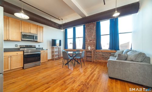 unit-8205-325 Lafayette St, Bridgeport, CT, 06604-5459 | Card Image