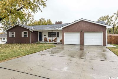 404 Crest Road, House other with 4 bedrooms, 1 bathrooms and 2 parking in Papillion NE | Image 3