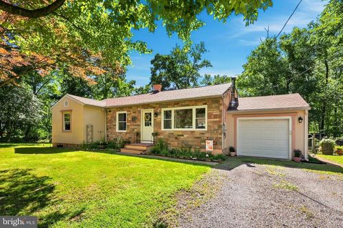 1372 Birch Rd, UPPER BLACK EDDY, PA, 18972-9705 | Card Image