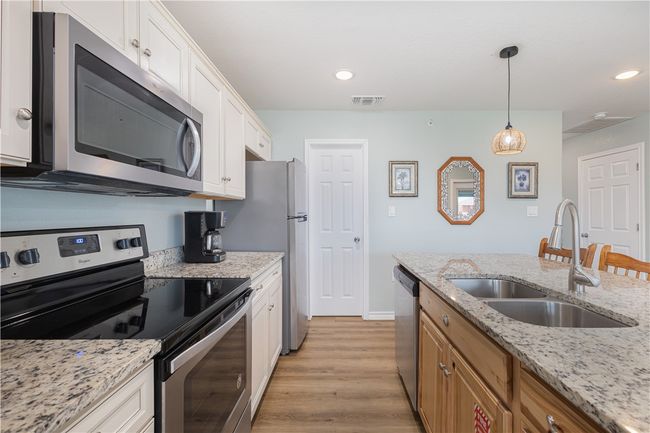 602 - 800 Beach Access Road 1 A, Condo with 3 bedrooms, 2 bathrooms and null parking in Port Aransas TX | Image 11