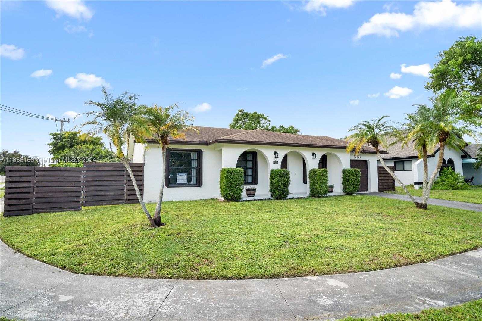 26th St, Sunrise, FL 33322
