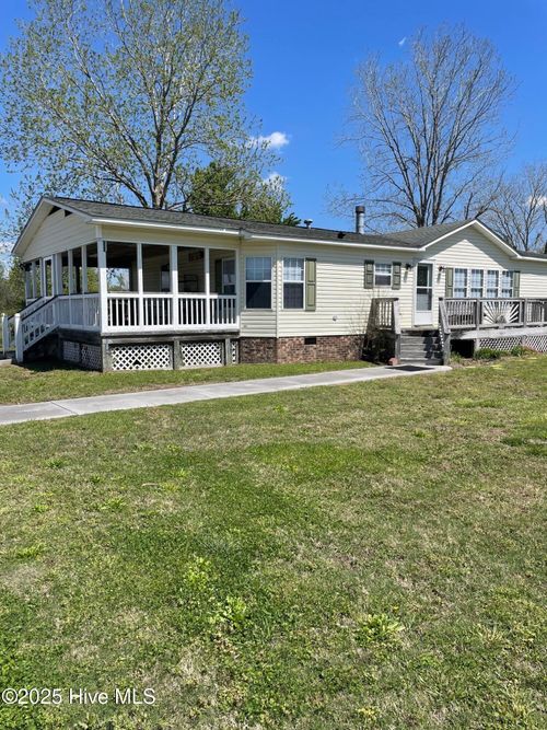 190 Stella Rd, Stella, NC, 28582-5008 | Card Image