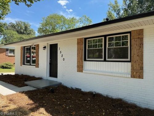 1520 Guest St, Greensboro, NC, 27405-3708 | Card Image