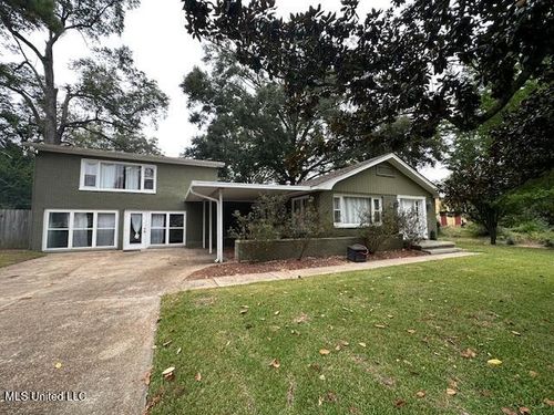 1717 Robinson St, Natchez, MS, 39120-4040 | Card Image