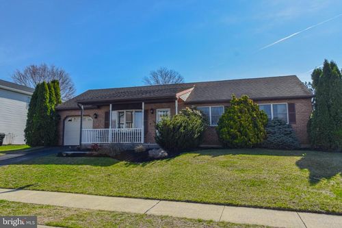 205 Rose Ln, READING, PA, 19606-3509 | Card Image