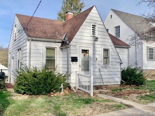 729 Hazel St, Hannibal, MO, 63401-3139 | Card Image