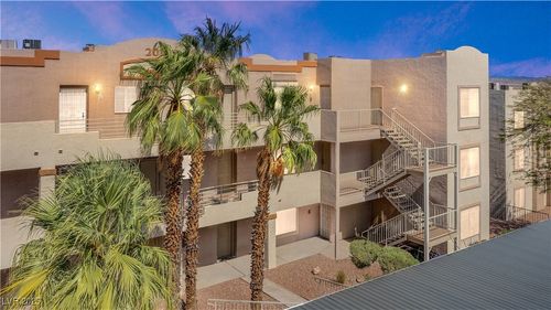apt-304-2012 Mesquite Ln, Laughlin, NV, 89029-0863 | Card Image