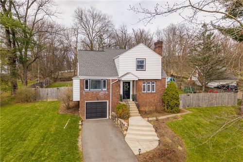 2825 Anderson Dr, Allison Park, PA, 15101-1301 | Card Image
