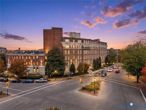 3b-413 Stuart Cir, RICHMOND, VA, 23220-3741 | Card Image