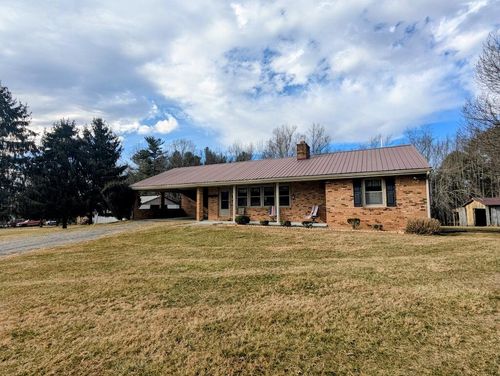 183 Abrahams Pl Ne, Floyd, VA, 24091-2194 | Card Image