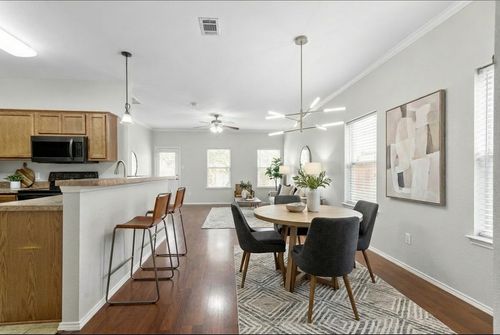 3521 Apple Valley Way, Dallas, TX, 75227-5233 | Card Image