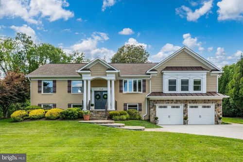 816 Constellation Dr, GREAT FALLS, VA, 22066-2504 | Card Image
