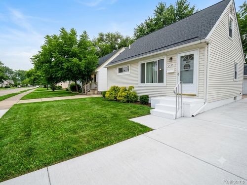 24373 Lauren Avenue, Warren, MI, 48089 | Card Image