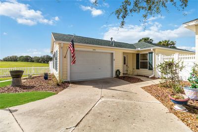 1402 Azteca Loop, House other with 2 bedrooms, 2 bathrooms and null parking in The Villages FL | Image 2