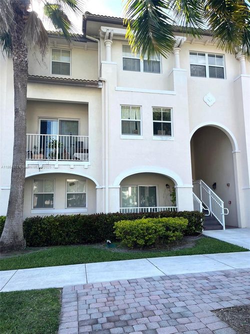 apt-204-11601 Nw 89th St, Doral, FL, 33178-2151 | Card Image
