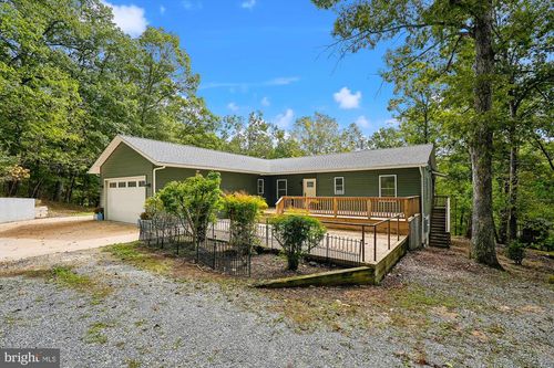 884 Old Ferry Ln, BLUEMONT, VA, 20135-4852 | Card Image