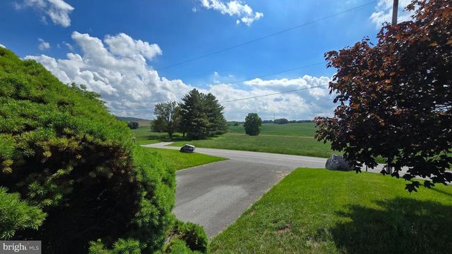 1373 Martin Rd, House other with 3 bedrooms, 2 bathrooms and null parking in SPRING GROVE PA | Image 8