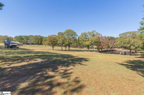193 Pineland Meadows Rd, Belton, SC, 29627-9760 | Card Image