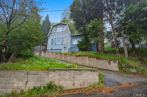 482 Zuger Court, Crestline, CA, 92325 | Card Image