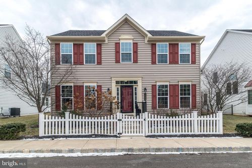 3688 Christopher Day Rd, DOYLESTOWN, PA, 18902-9194 | Card Image