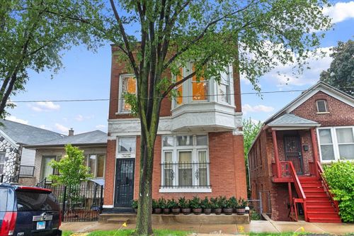 3357 S Oakley Ave, Chicago, IL, 60608-6024 | Card Image