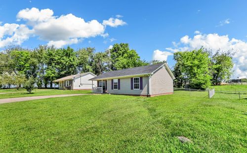 1645 Hannibal Dr, Oak Grove, KY, 42262-9157 | Card Image
