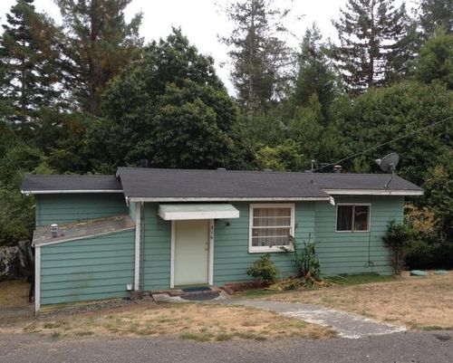 316 Paradise Dr, Fortuna, CA, 95540-9258 | Card Image