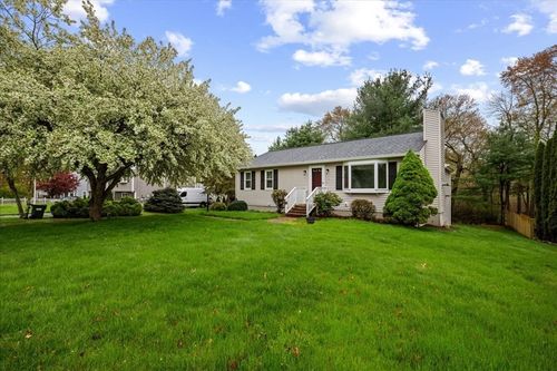 11 Riverside Dr, Webster, MA, 01570-2126 | Card Image