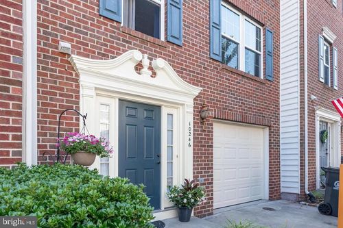 10246 Whitworth Ln, MANASSAS, VA, 20110-2804 | Card Image
