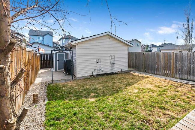 89 Crystal Shores Crescent, Home with 3 bedrooms, 2 bathrooms and 1 parking in Okotoks AB | Image 28