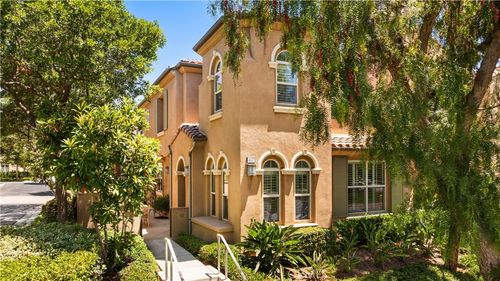 67 Cienega, Irvine, CA, 92618-8802 | Card Image