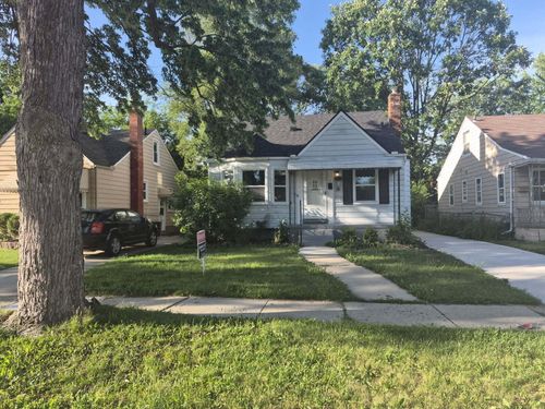 19977 Elkhart St, Harper Woods, MI, 48225-2233 | Card Image