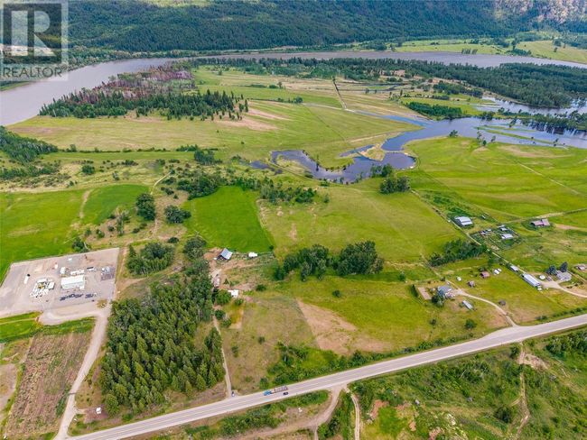 7398 Yellowhead Highway, House other with 3 bedrooms, 1 bathrooms and null parking in Darfield BC | Image 67