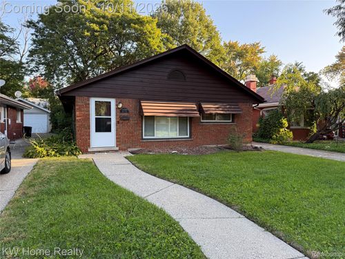 20449 Hunt Club Dr, Harper Woods, MI, 48225-1739 | Card Image
